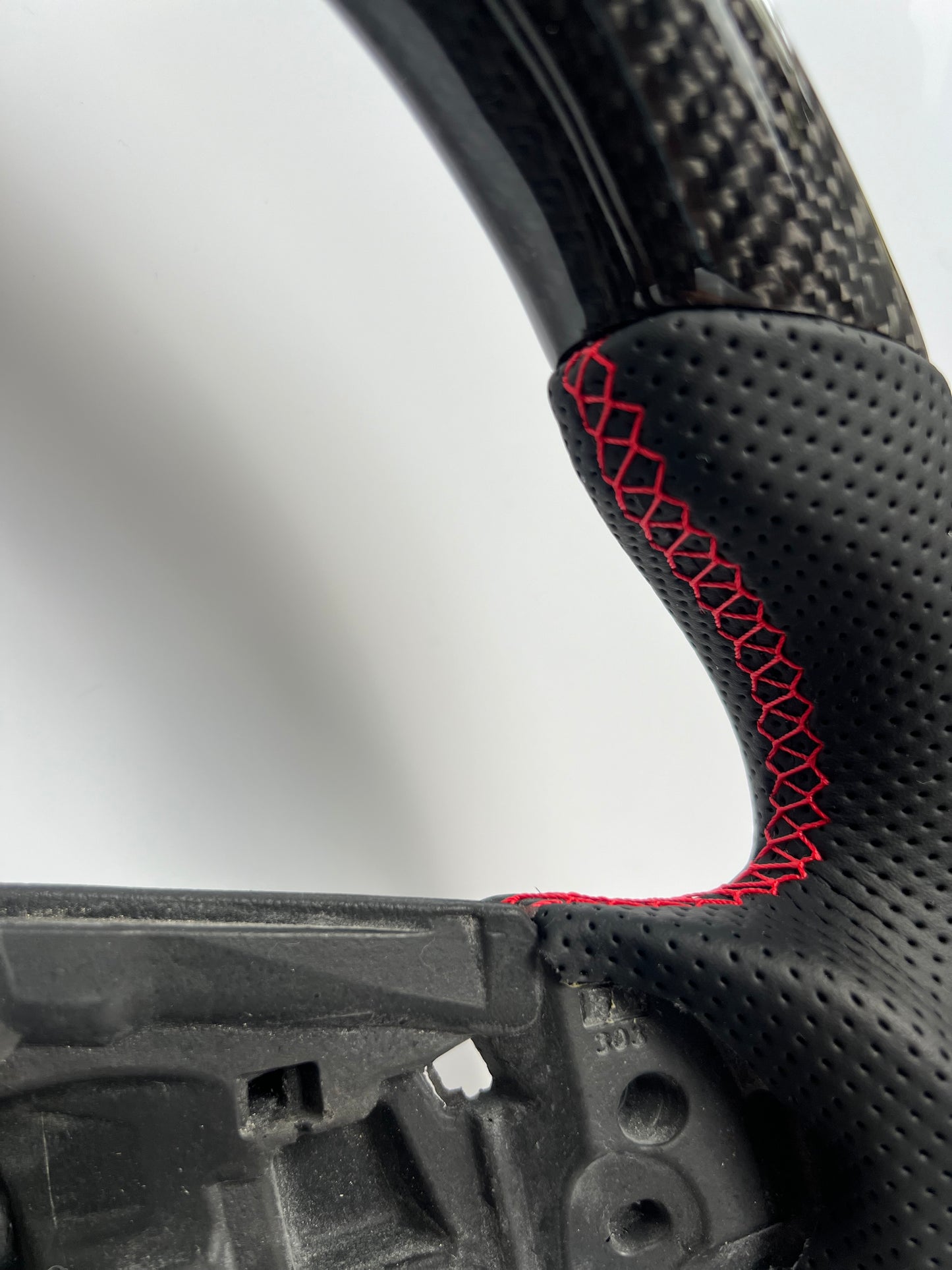 FLOW VW Golf MK7/7.5 Carbon Steering Wheel